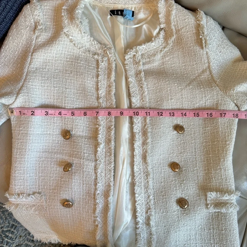 Vintage Cream Textured Jacket with Gold Buttons - Picture 5 of 8